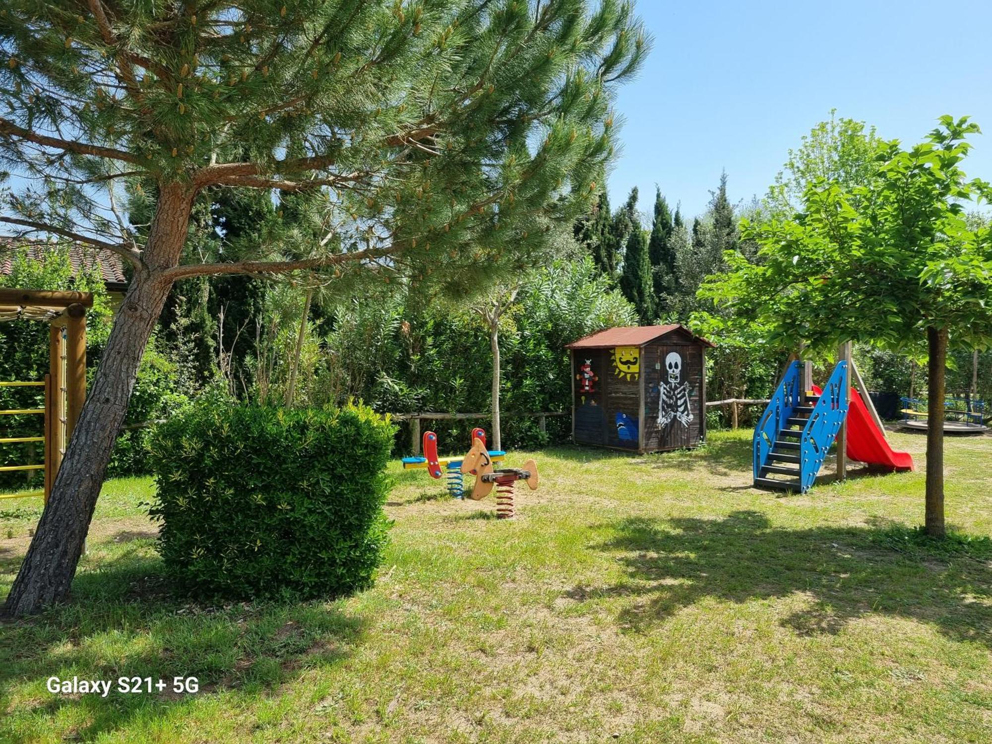 Chalet La Dolce Vita Viareggio Exterior photo